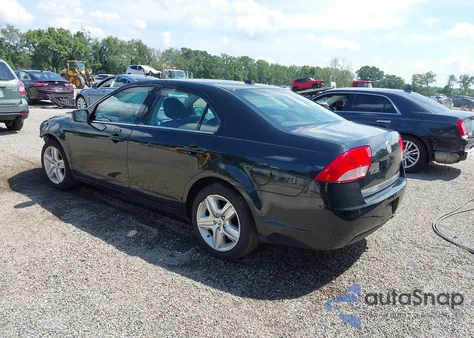 2010 Mercury Milan from USA, damaged, VIN 3MEHM0HAXAR617880